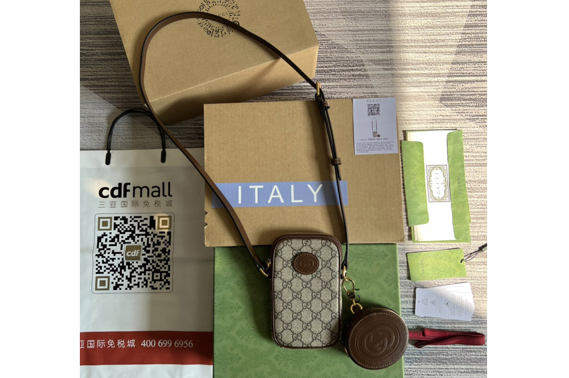 Gucci 700959 Mini bag with Interlocking G in Beige/ebony GG Supreme canvas