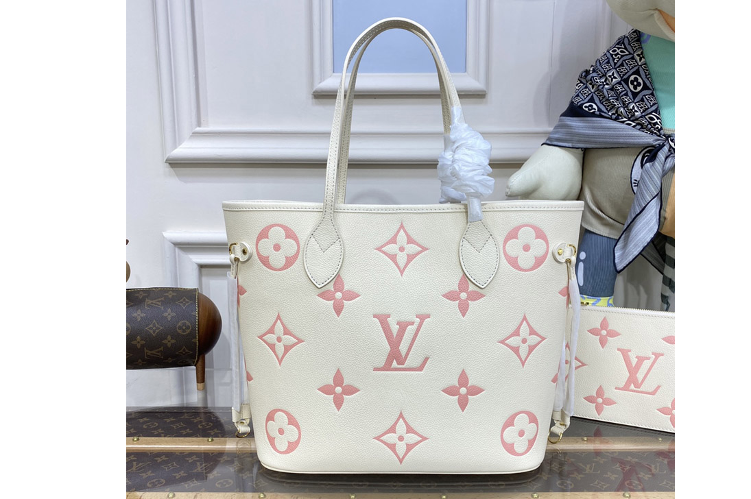 Louis Vuitton M21579 LV Neverfull MM tote bag in White Monogram Empreinte Leather