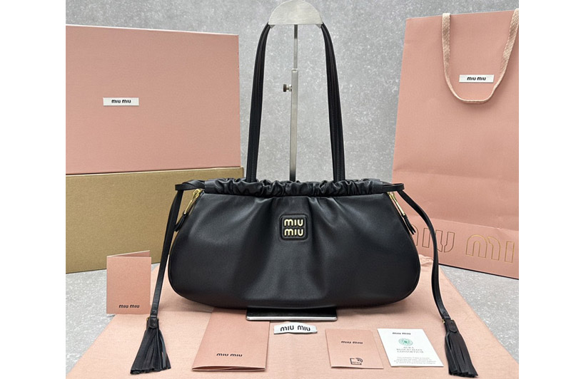 Miu Miu the pouch bag in Black Leather
