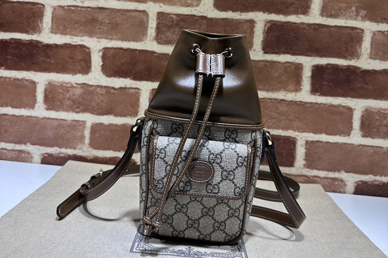 Gucci 746303 Mini Bucket Bag With Interlocking G in Beige and ebony GG Supreme canvas