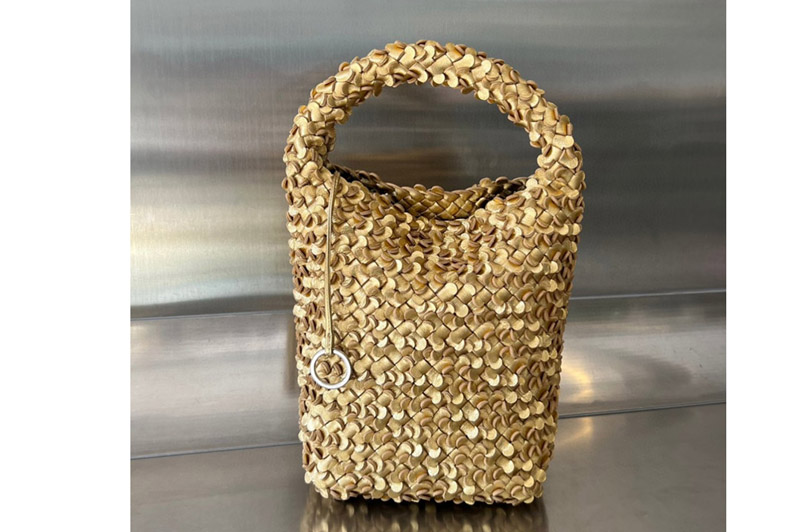 Bottega Veneta 762587 Small Cabat Bucket bag in Gold Leather