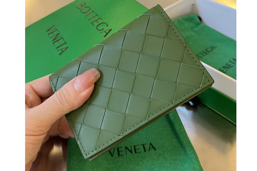 Bottega Veneta 605720 Intrecciato Business Card Case in Avocado Leather