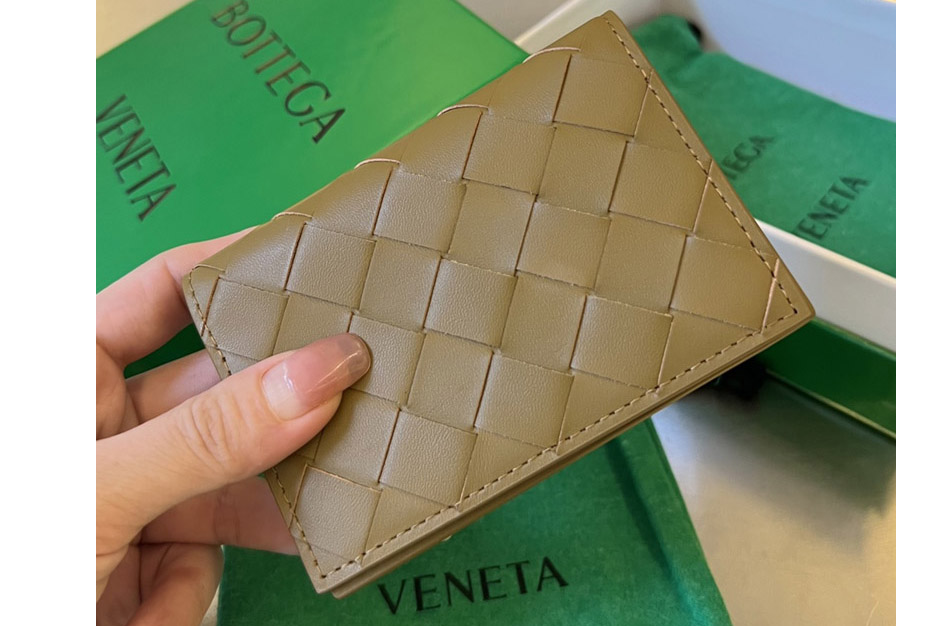 Bottega Veneta 605720 Intrecciato Business Card Case in Acorn Leather