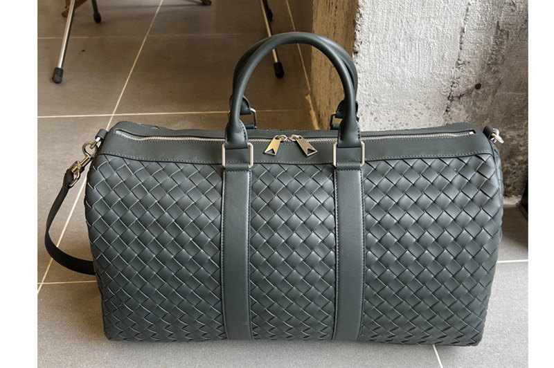 Bottega Veneta 650061 Large Intrecciato Duffle Bag in Gray Leather