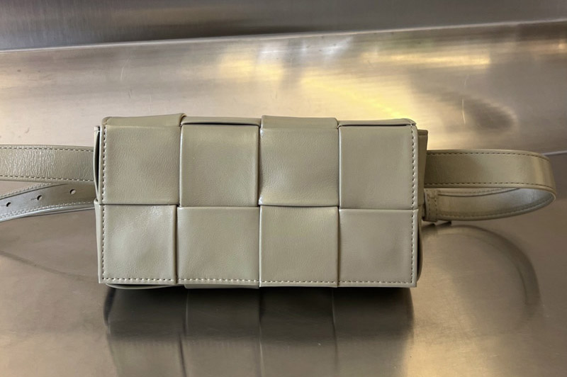 Bottega Veneta 651053 Cassette Belt Bag in Grey Leather