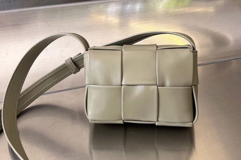 Bottega Veneta 667048 Candy Cassette Bag in Grey Leather