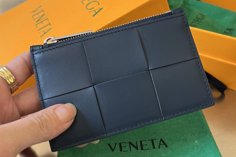 Bottega Veneta 679843 Zipped Card Case in Navy Blue Leather