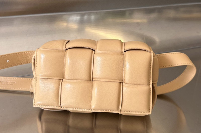 Bottega Veneta 710075 Padded Casette Belt Bag in Caramel Leather