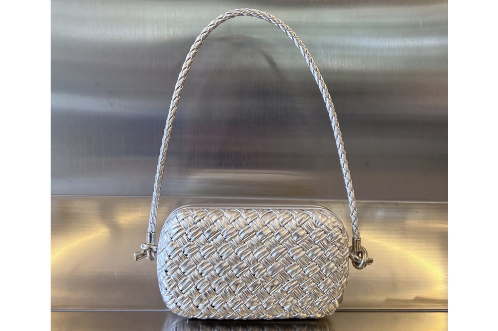 Bottega Veneta 717623 Knot On Strap Bag in Silver Leather