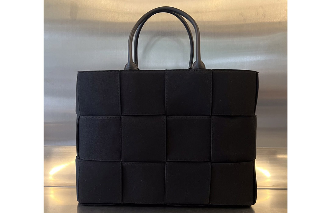 Bottega Veneta 718401 Large Arco Tote Bag in Black Canvas