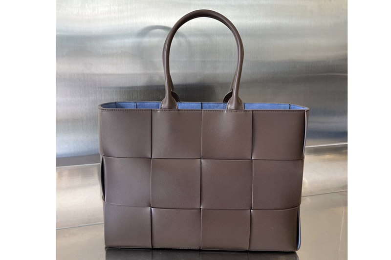 Bottega Veneta 729244 Medium Arco Tote Bag in Coffee Leather
