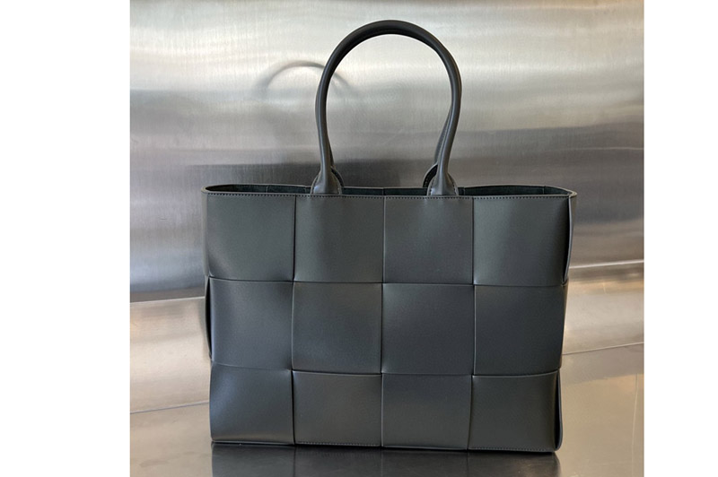 Bottega Veneta 729244 Medium Arco Tote Bag in Black Leather