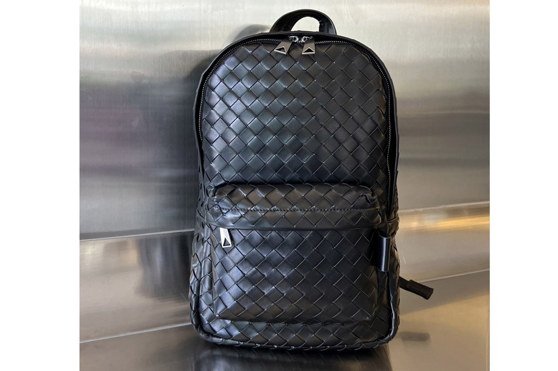 Bottega Veneta 730728 Small Intrecciato Backpack In Black Leather