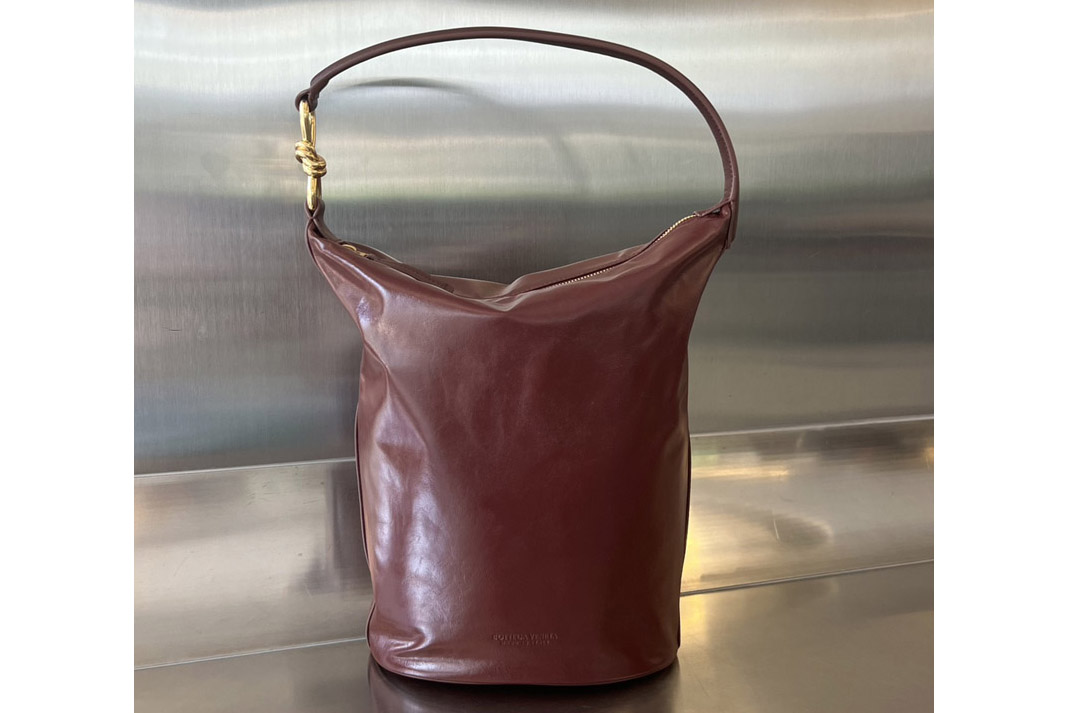 Bottega Veneta 730965 Medium Hobo Knot Bag in Wine Leather