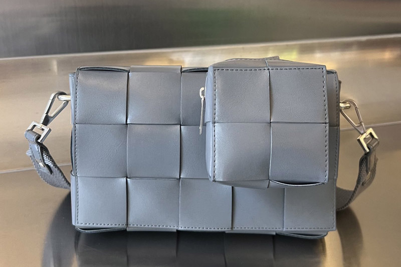 Bottega Veneta 741777 Cassette With Versatile Strap Bag in Grey Leather