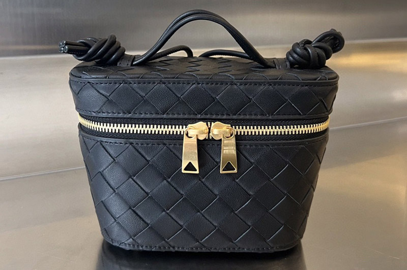 Bottega Veneta 743551 Mini Intrecciato Vanity Case in Black Intrecciato leather