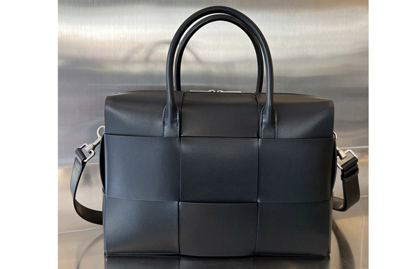 Bottega Veneta 746358 Arco Briefcase Bag in Black Leather