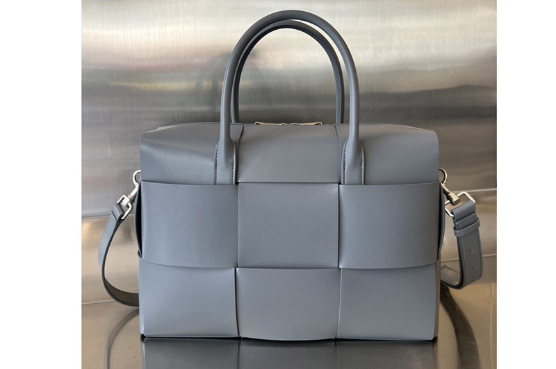 Bottega Veneta 746358 Arco Briefcase Bag in Gray Leather