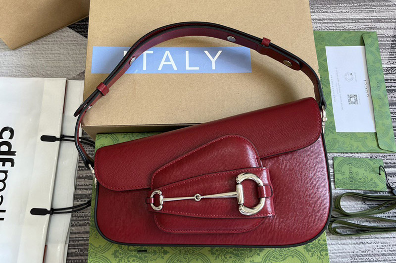 Gucci 764155 Gucci Horsebit 1955 shoulder bag in Red Leather