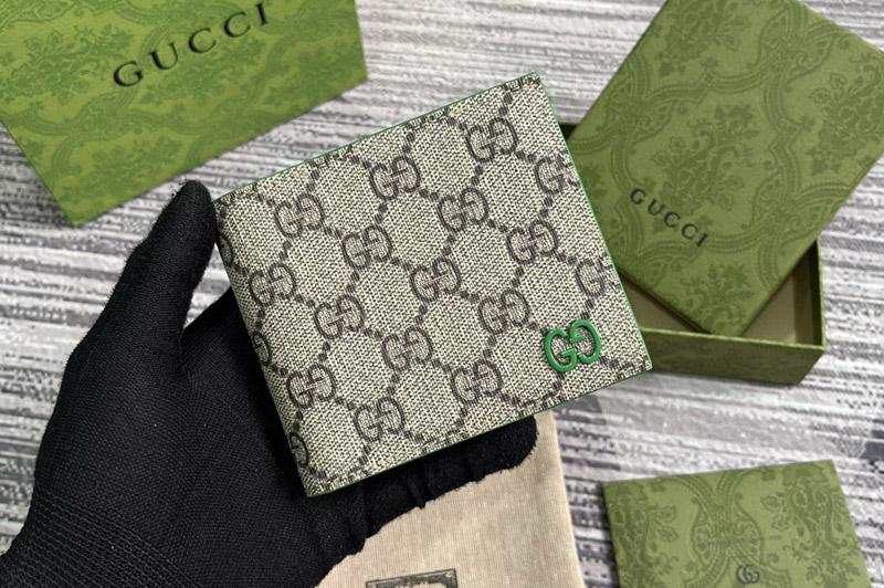 Gucci 768244 bifold wallet with GG detail in Beige and ebony GG Supreme canvas With Green