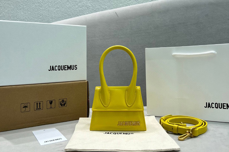 Jacquemus Signature mini handbag in Yellow Leather