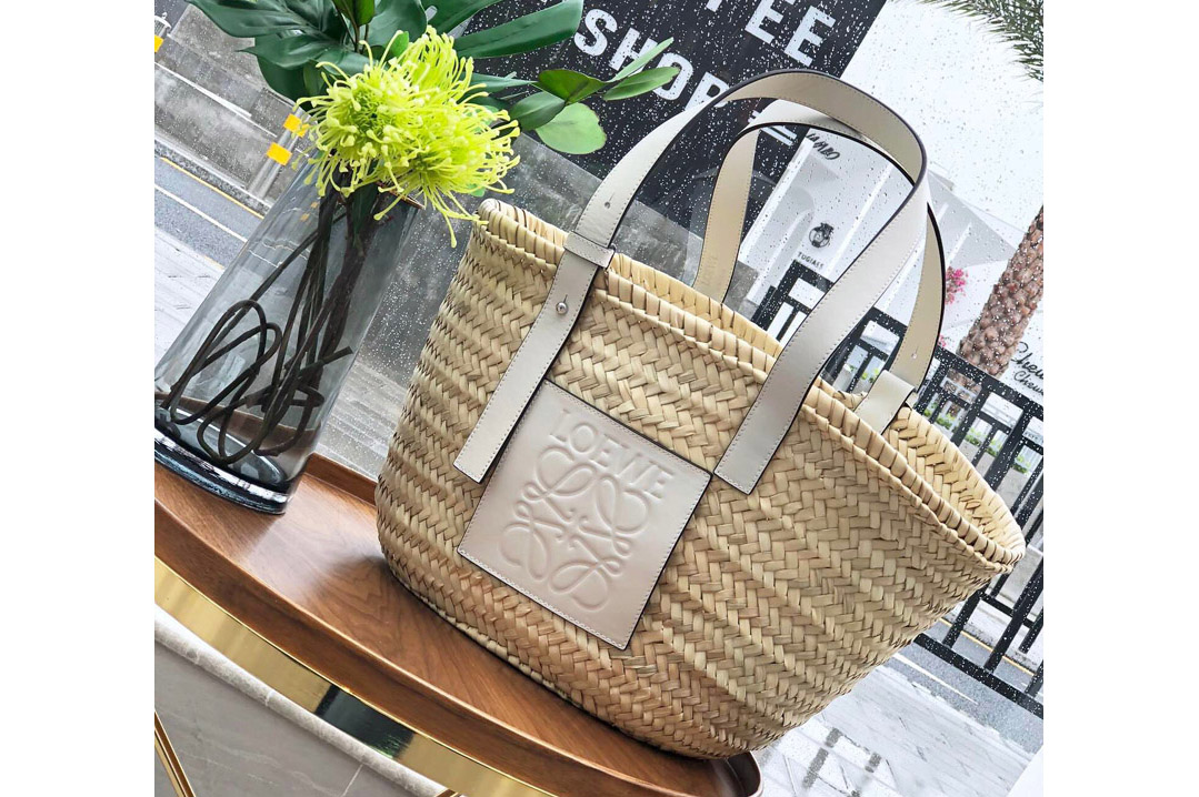 Loewe Basket bag in Natural/White palm leaf and calfskin