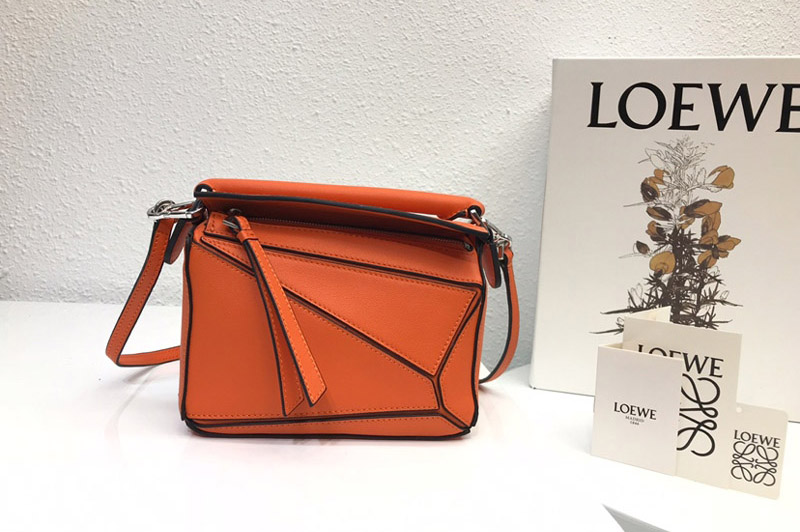 Loewe Mini Puzzle bag in Orange classic calfskin