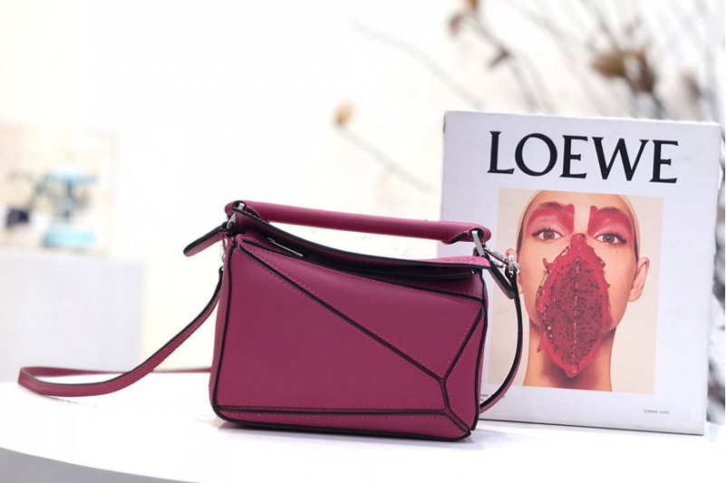 Loewe Mini Puzzle bag in Rosy classic calfskin