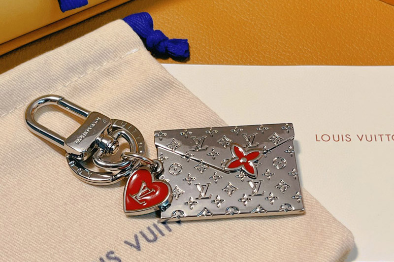 Louis Vuitton M01296 LV Envelope Key Holder And Bag Charm