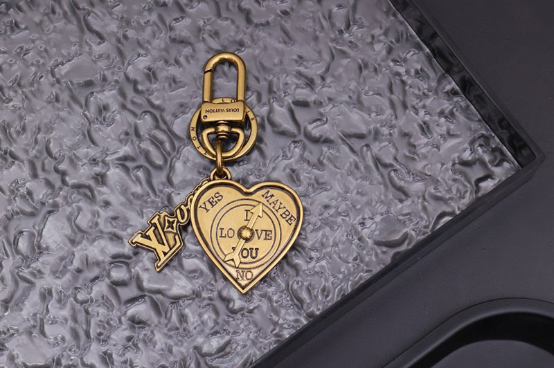 Louis Vuitton M01711 LV Lovers Heart Bag Charm & Key Holder