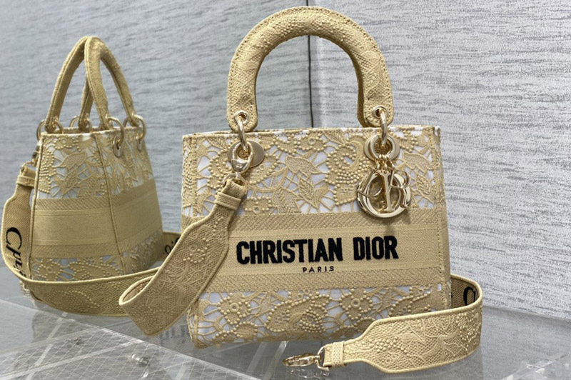 Dior M0565 Christian Dior Medium Lady D-Lite bag in Natural Cannage Raffia