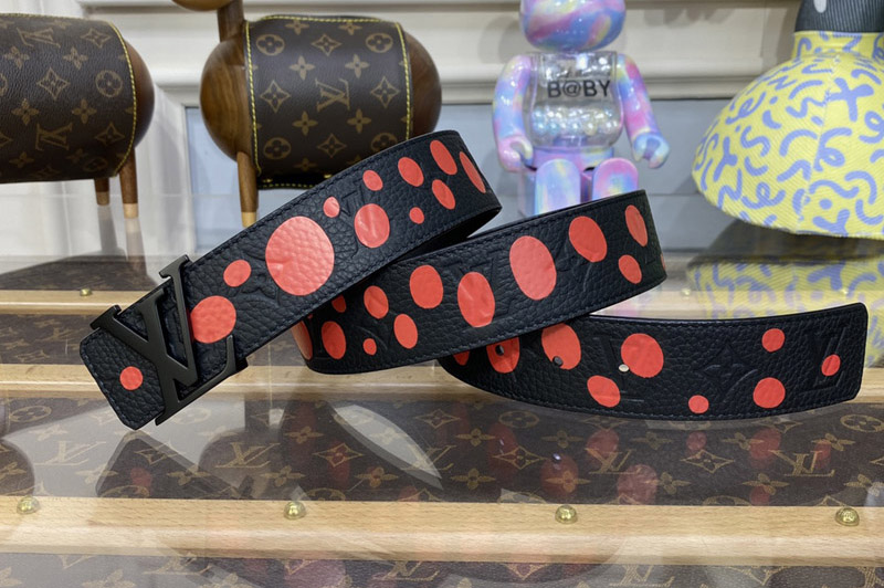 Louis Vuitton M0673S LV X YK LV Initiales 40MM Reversible Belt in Monogram-embossed Taurillon leather Black Buckle