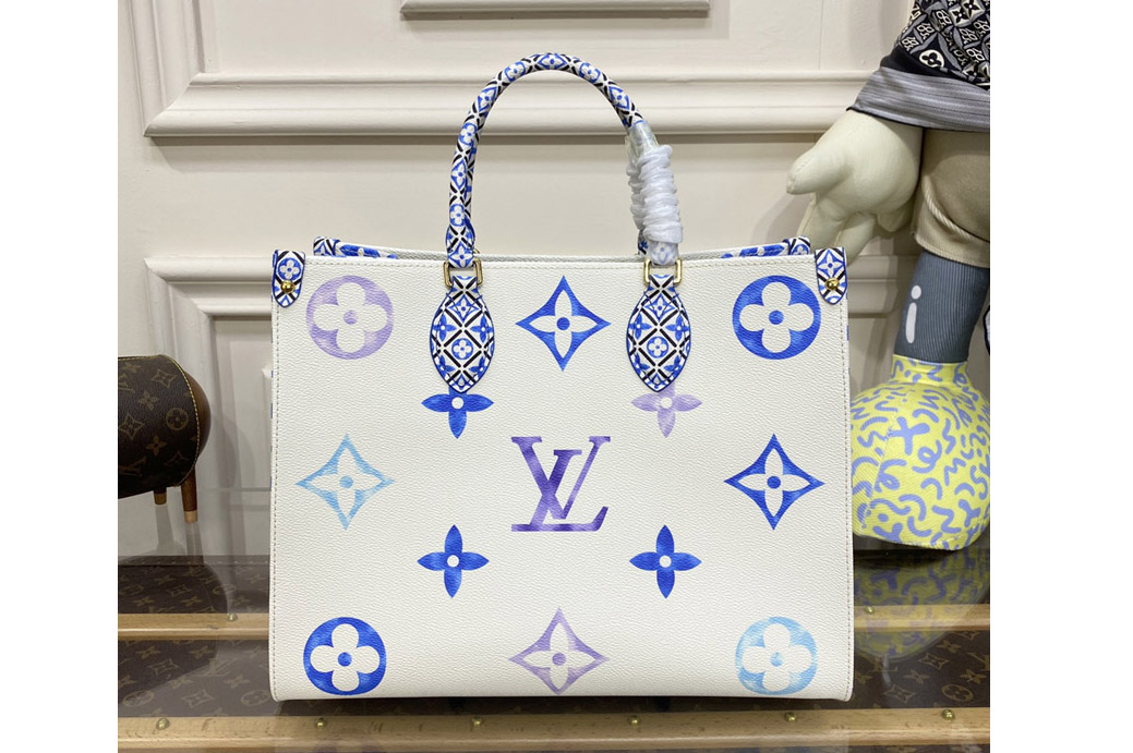 Louis Vuitton M22975 LV OnTheGo MM tote bag in Blue Monogram coated canvas