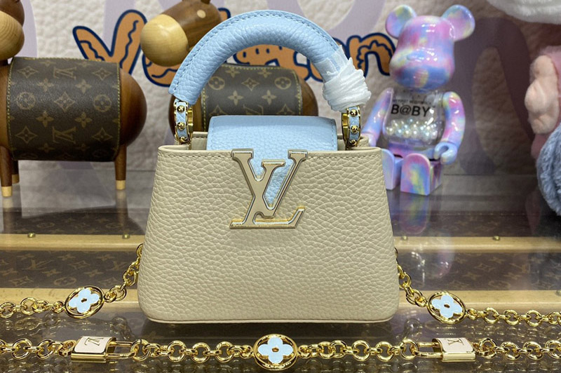 Louis Vuitton M23950 LV Capucines Mini handbag in Taurillon leather