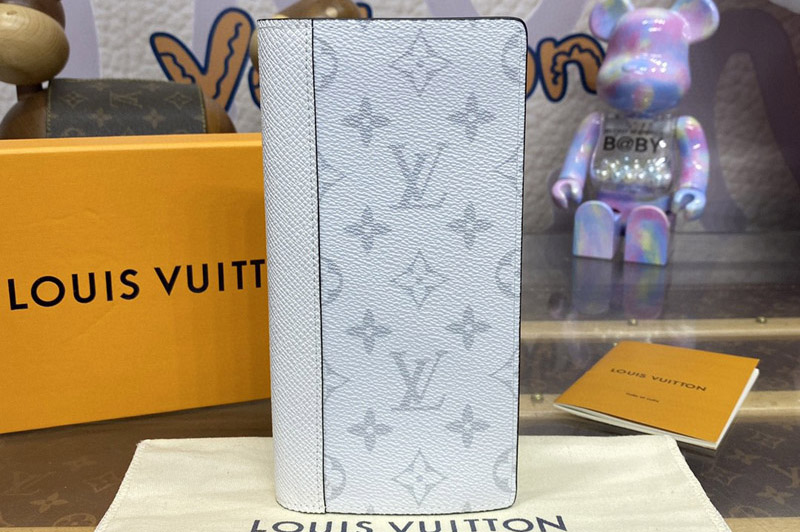 Louis Vuitton M30889 LV Brazza Wallet in Optic White Monogram canvas and Taiga leather