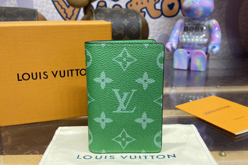 Louis Vuitton M31041 LV Pocket Organizer Wallet in Green Taiga cowhide leather and Monogram coated canvas