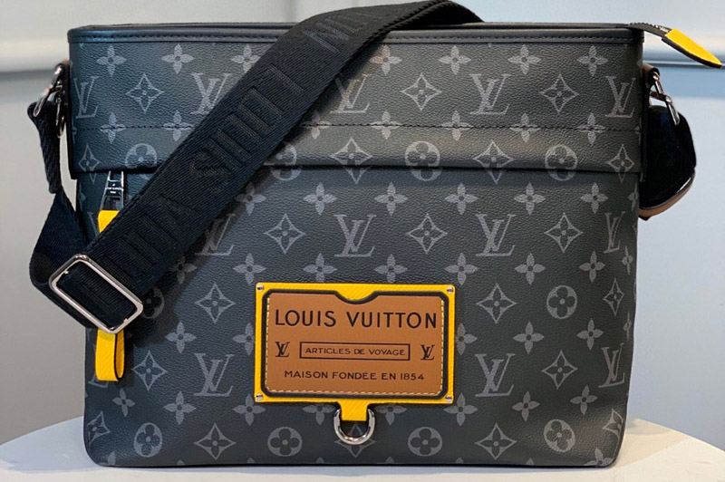 Louis Vuitton M45216 LV Besace Zippee MM Bag in Monogram Eclipse Canvas