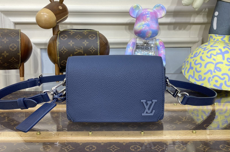 Louis Vuitton M82085 LV Fastline Wearable Wallet in Blue Cowhide leather