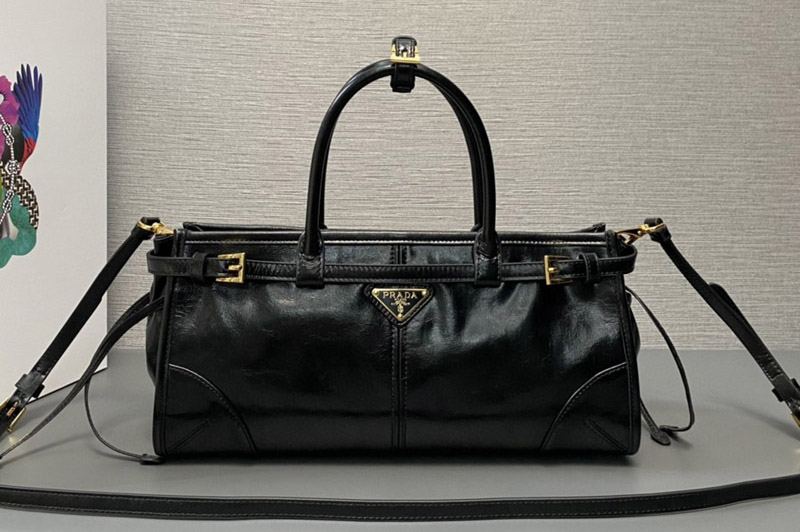 Prada 1BA426 Medium leather handbag in Black Leather