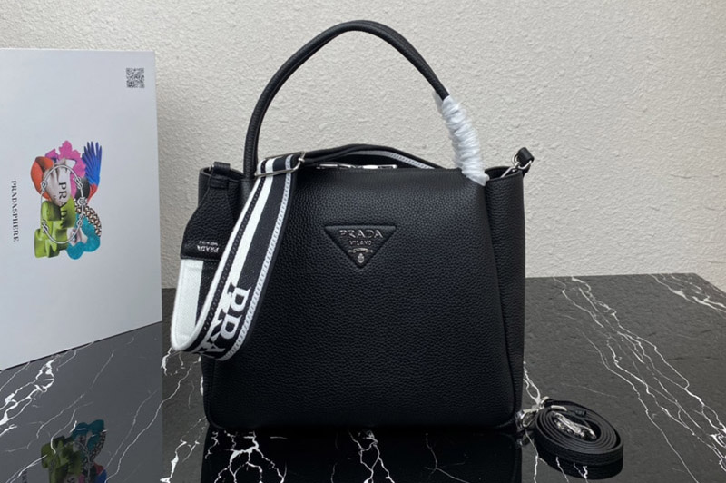 Prada 1BC170 Large leather handbag in Black Leather