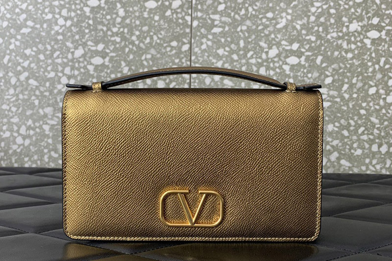 Valentino Garavani Vlogo Signature Wallet With Chain in Gold Leather