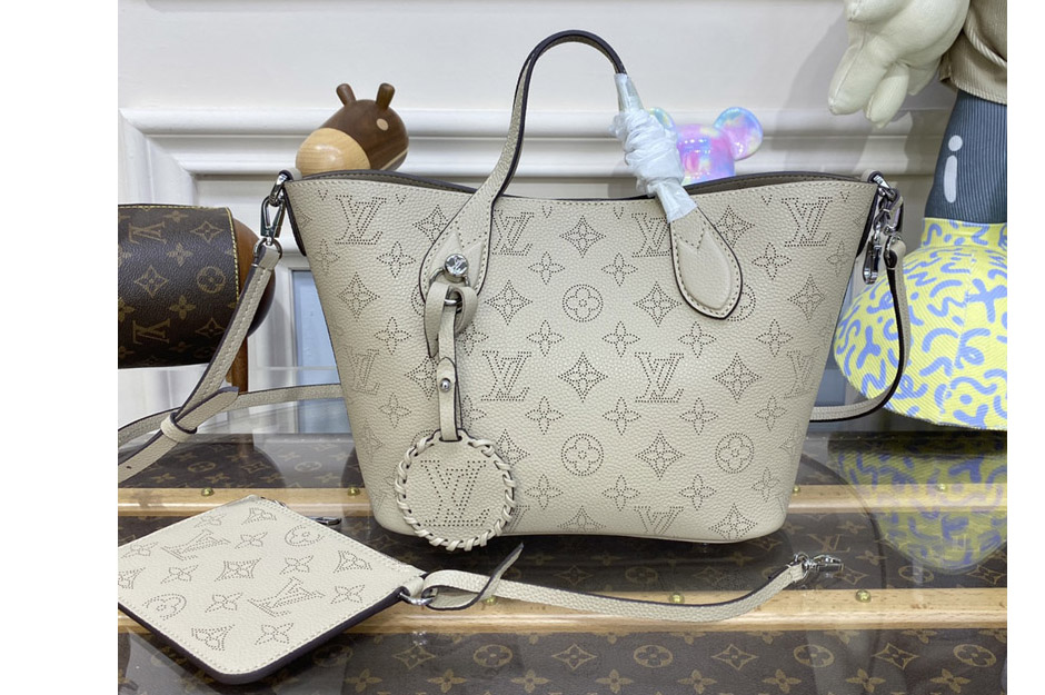 Louis Vuitton M21849 LV Blossom PM tote bag in Beige Mahina perforated calfskin leather