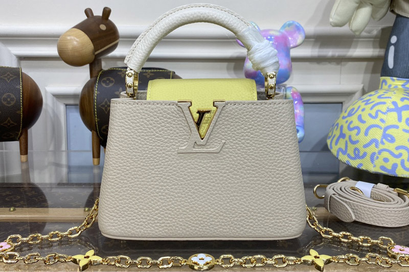 Louis Vuitton M22375 LV Capucines Mini handbag in Gray Taurillon leather