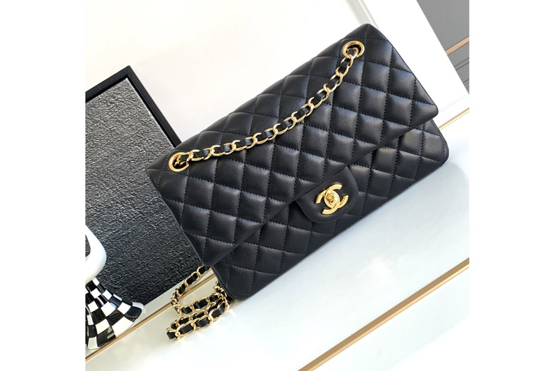 CC 11.12 Classic Handbag A01112 in Black Leather