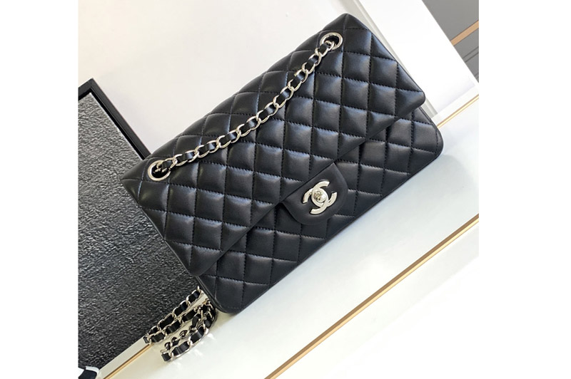 CC 11.12 Classic Handbag A01112 in Black Leather