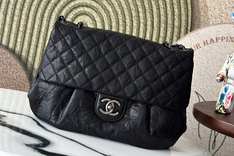 CC Vintage Pouch Bag in Black