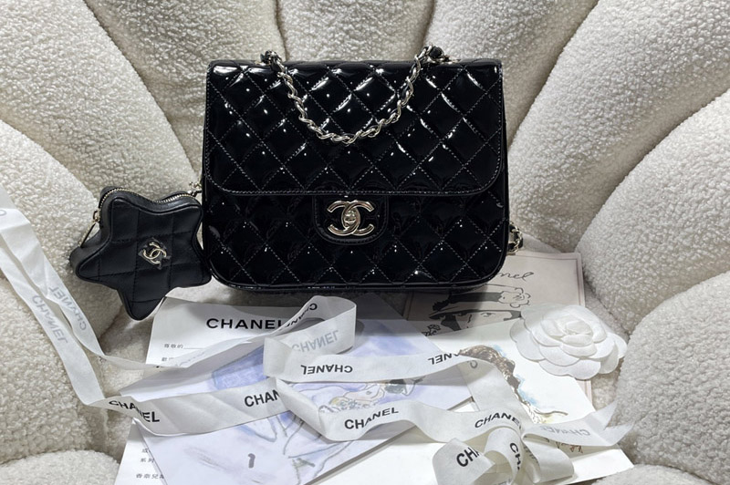 CC Flap Bag in Black Leather