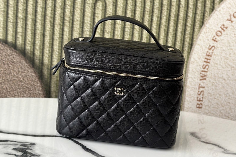 CC Vanity Bag in Black Leather