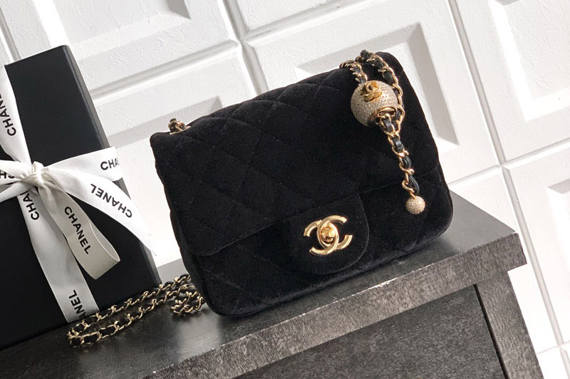 CC AS1786 Mini Flap Bag in Black Velvet