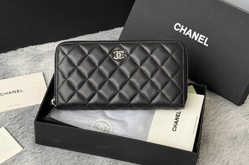 CC Long Wallet in Black Leather